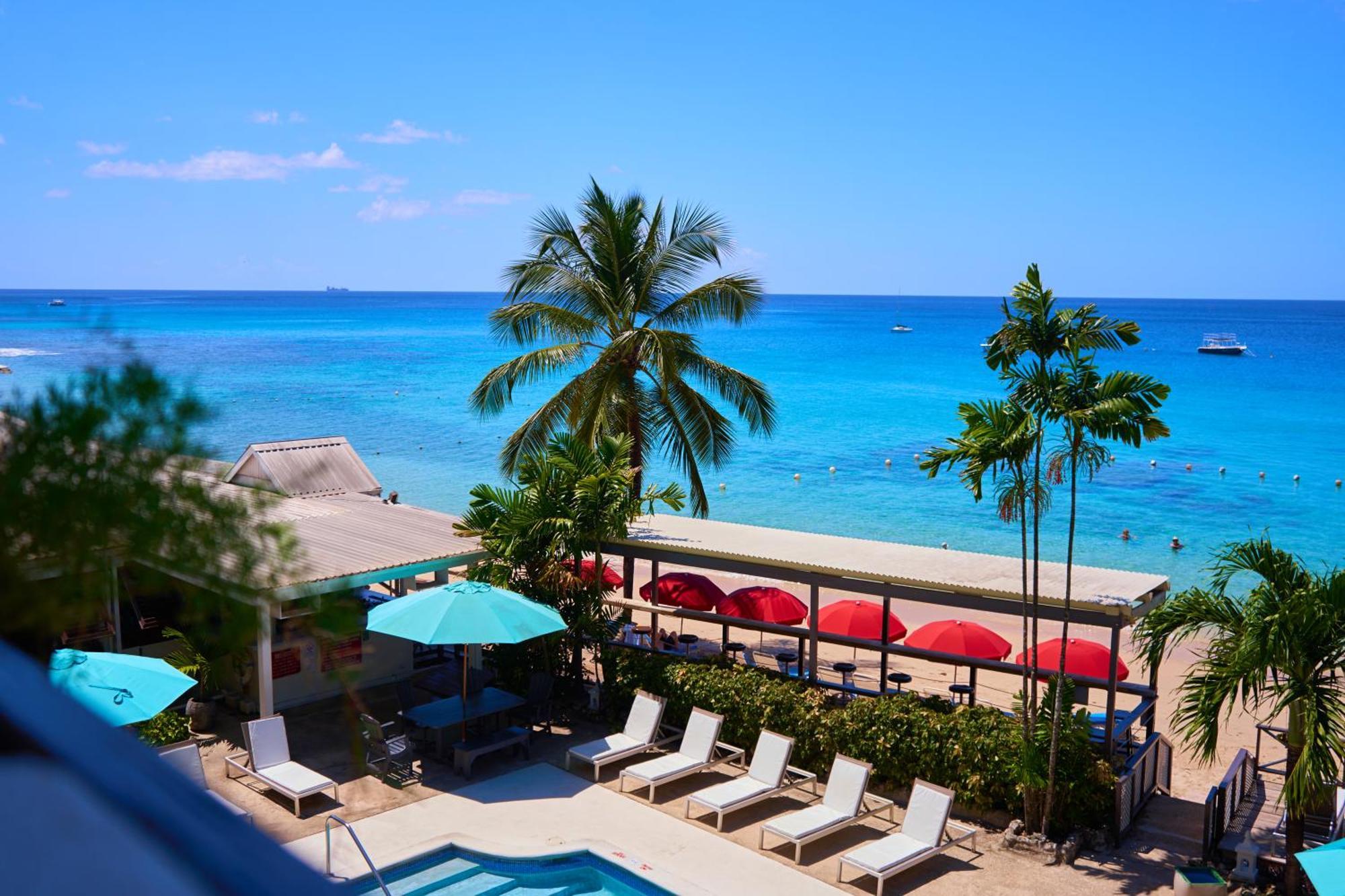 Tropical Sunset Beach Apartment Hotel Saint James Exterior photo